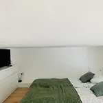 V Apartmán
