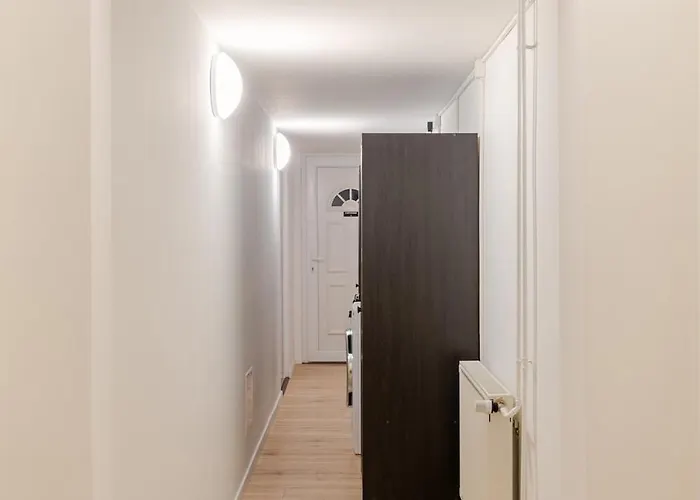 Apartament V *